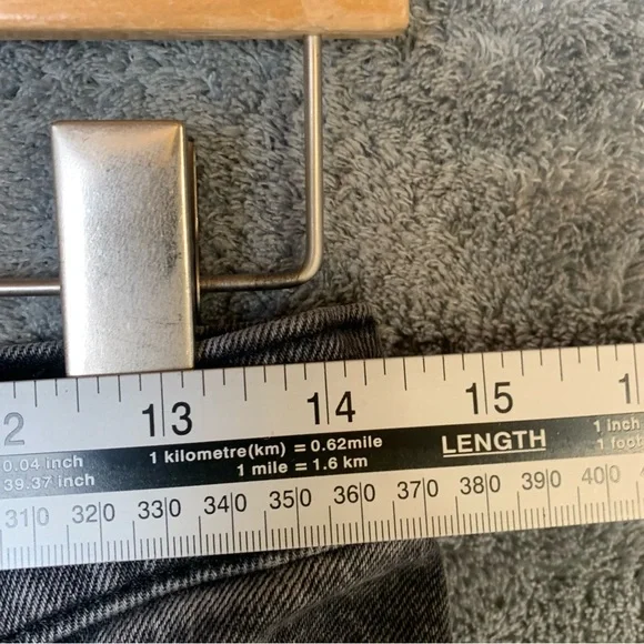 NEW Abercrombie & Fitch 90s Straight Ultra High Rise Jeans Black W 29 L 29 Short - Picture 7 of 15